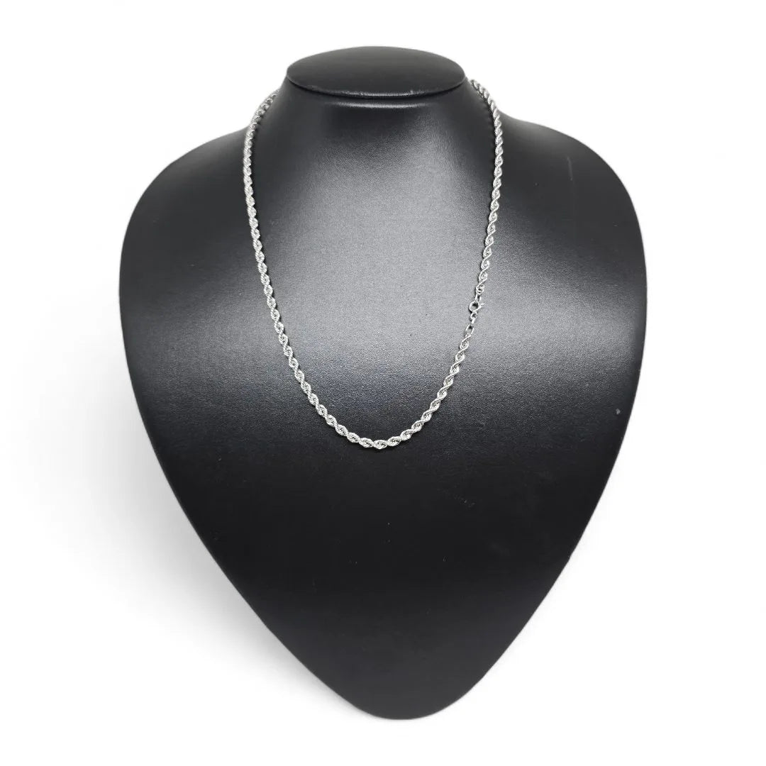Collana in oro bianco funetta 18 carati lunghezza 50 cm peso 5,9 gr