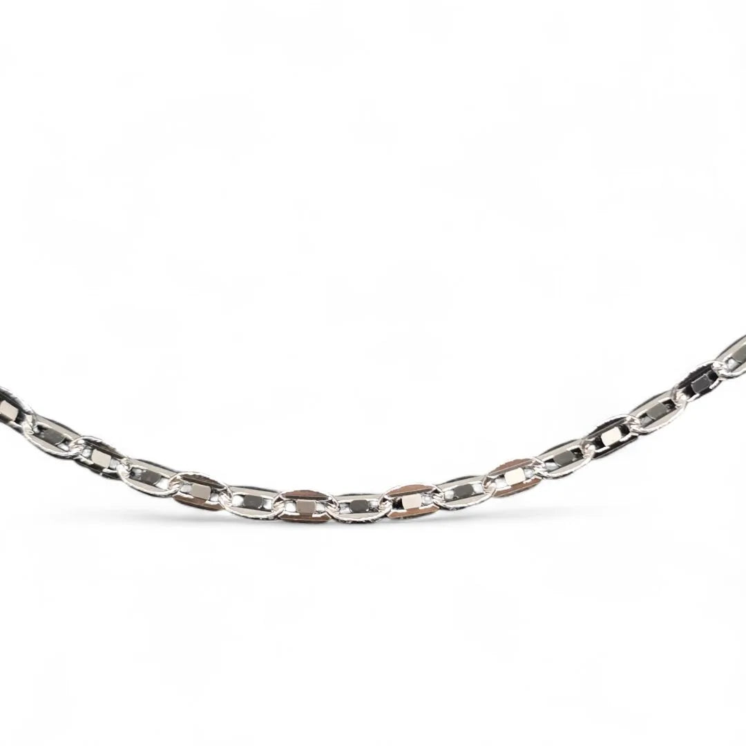Collana in oro bianco 18 carati lunghezza 42 cm peso 4,6 gr