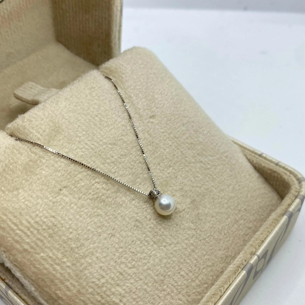 Collana oro 18 kt con pendente perla e diamante