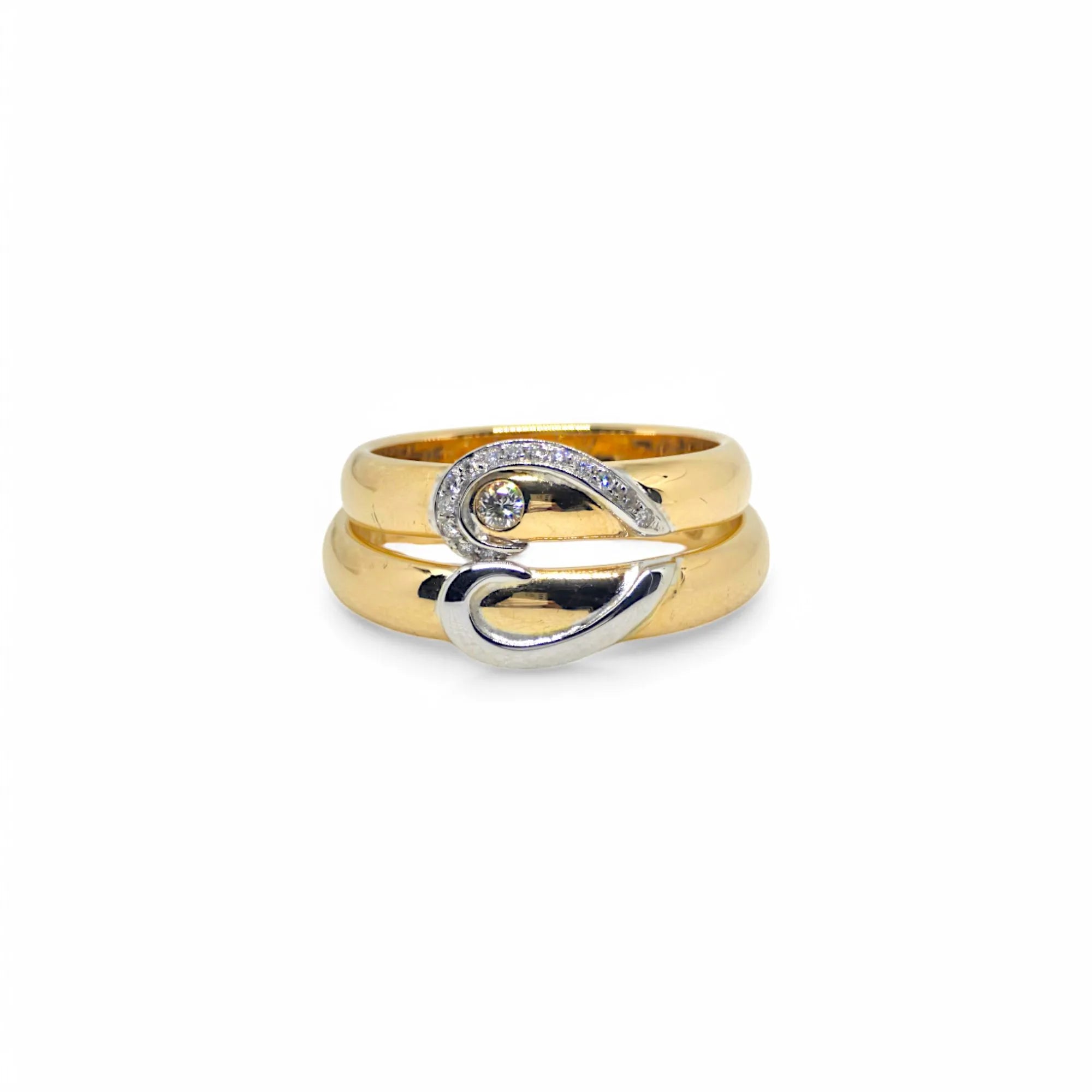 Eheringe aus 18 Karat Gelbgold mit Herz und Diamanten
