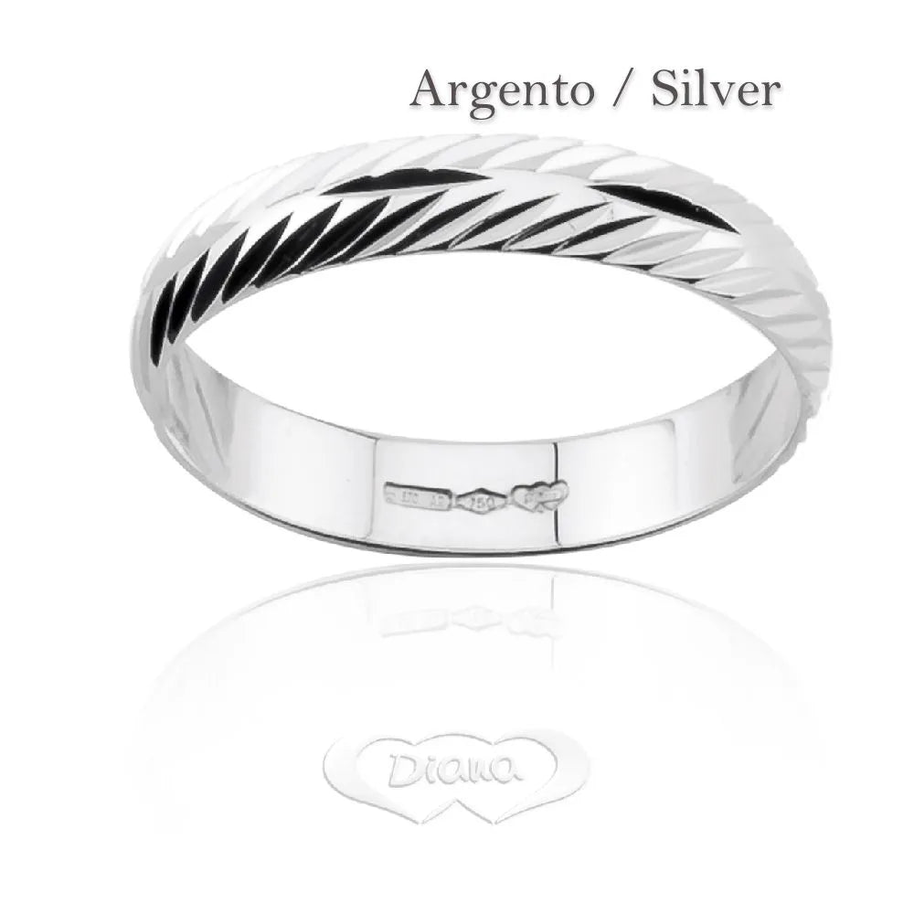 Facettenreicher Unisex-Bandring mit glänzender Gravur aus Sterlingsilber FD10L
