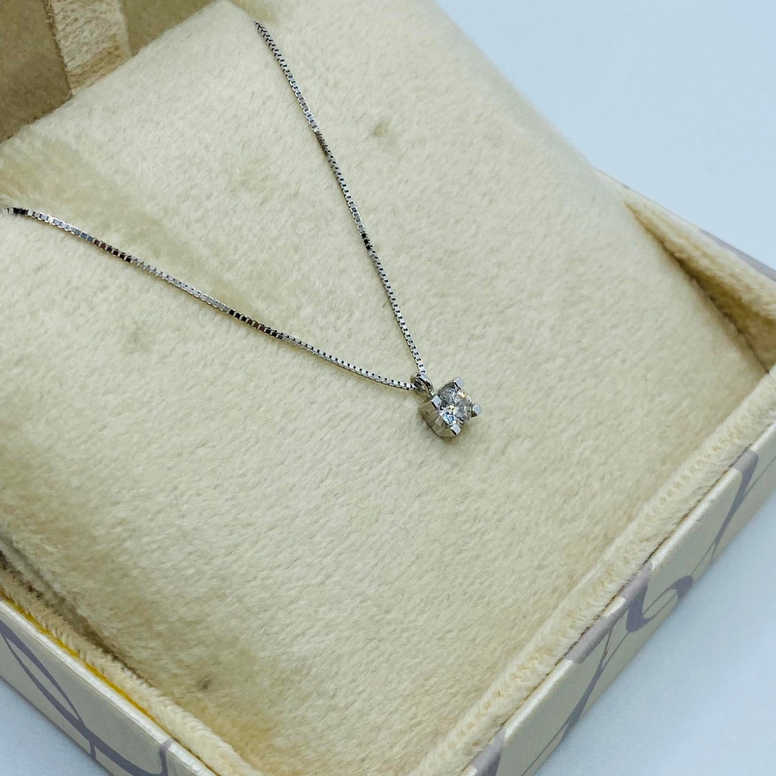 Girocollo donna punto luce DonnaOro con diamante Ct 0.17 dhpl7173.017