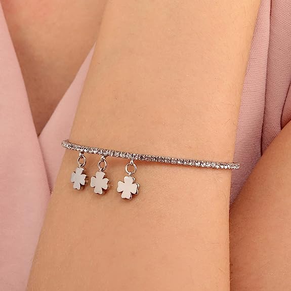 La Petite Story Damenarmband, Kollektion Lux Bangles, aus Messing, vierblättrige Kristalle – LPS05AQC10