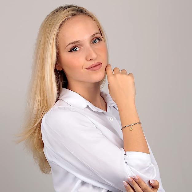 La Petite Story Damen Tennisarmband aus Stahl, Kristalle, vergoldeter Kleeblattanhänger - LPS05ARR71