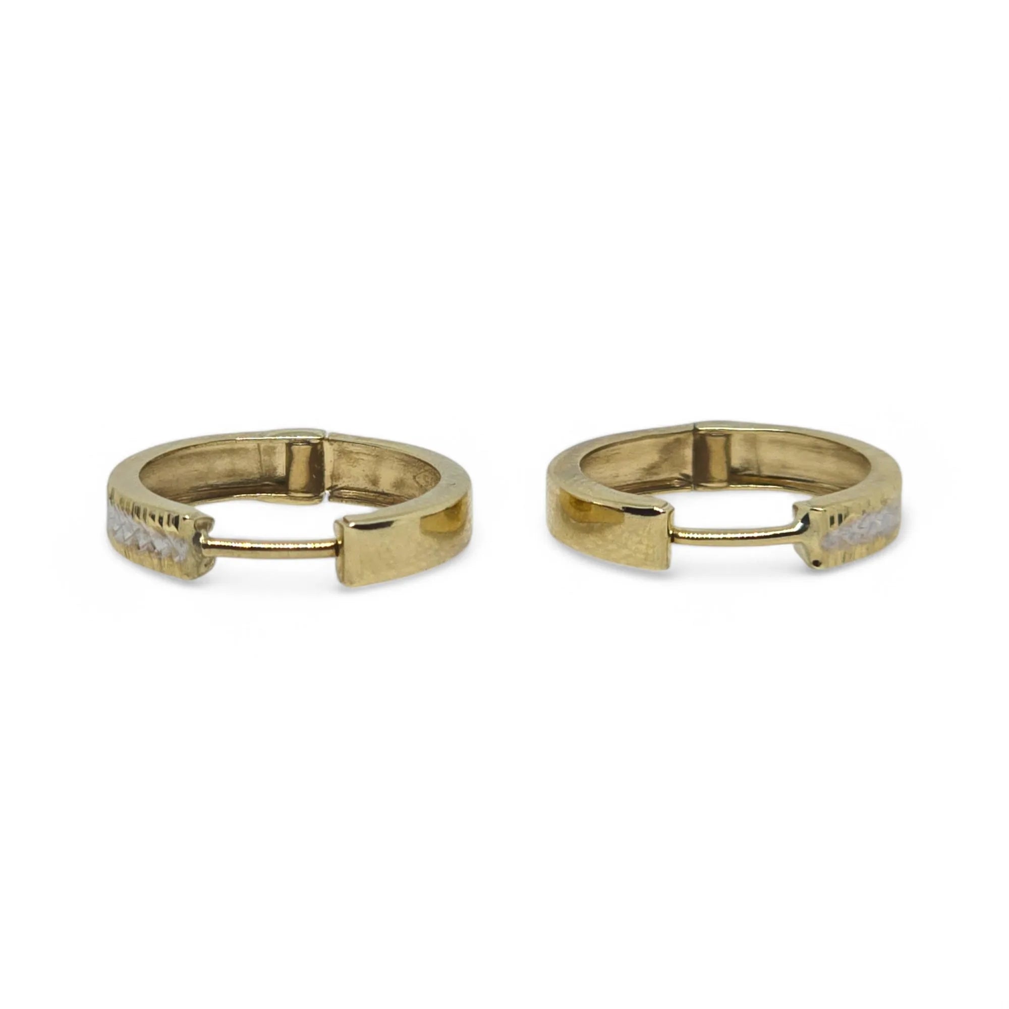 Orecchini a cerchio lucidi e martellati in oro bicolore 9 kt per uomo