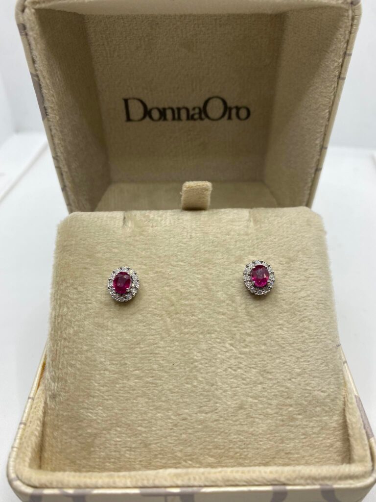 Orecchini donna marchio Donnaoro in oro con Rubini Ct 1.20 e diamanti lor10095.008