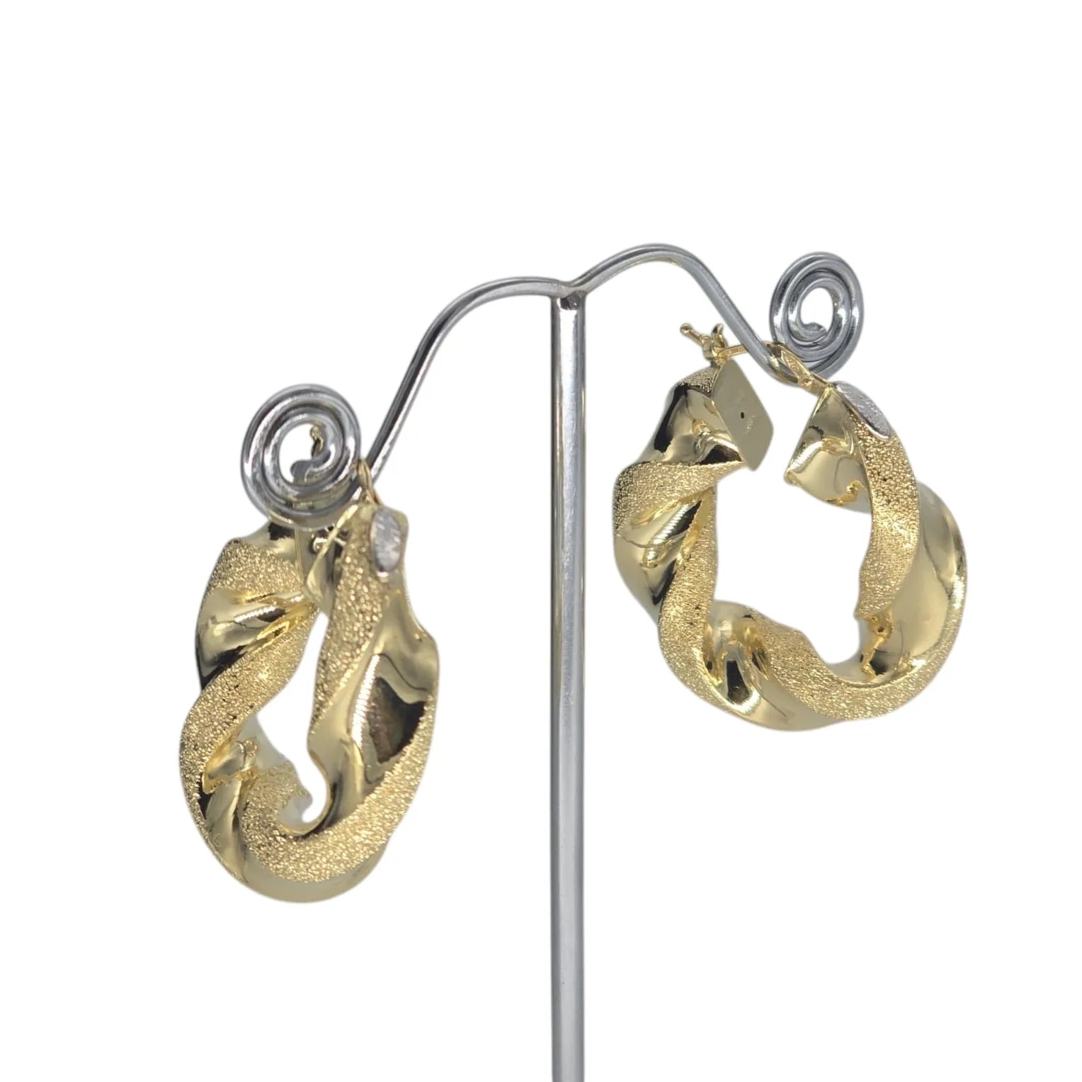 Damen-Ohrringe, 18 Karat Gelbgold, Kreise, gearbeitet
