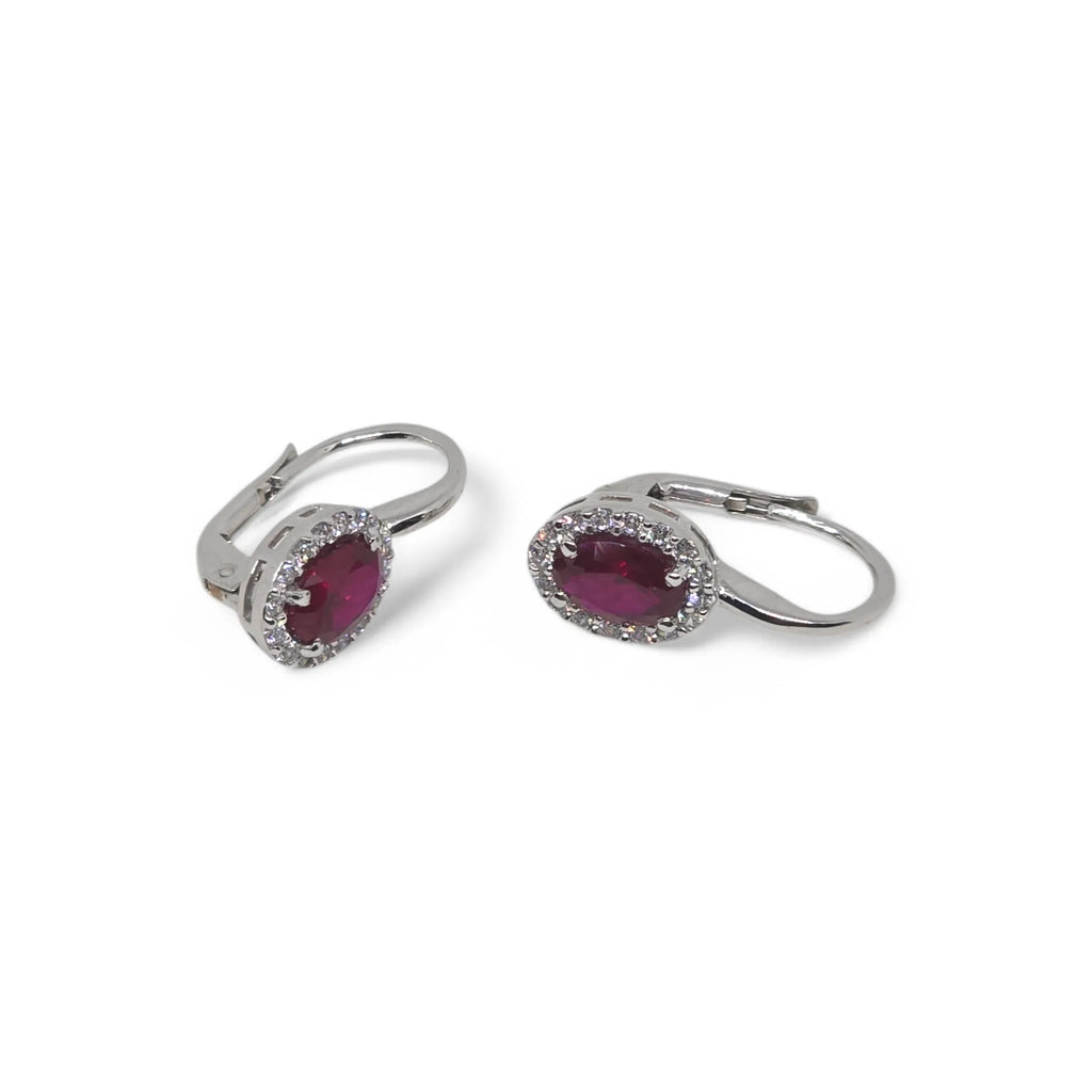 Ovale Ohrringe aus 9 Karat Gelbgold mit roten Zirkonias