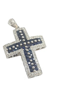 Pendente croce in oro bianco 18 kt con zaffiri e diamanti bianchi