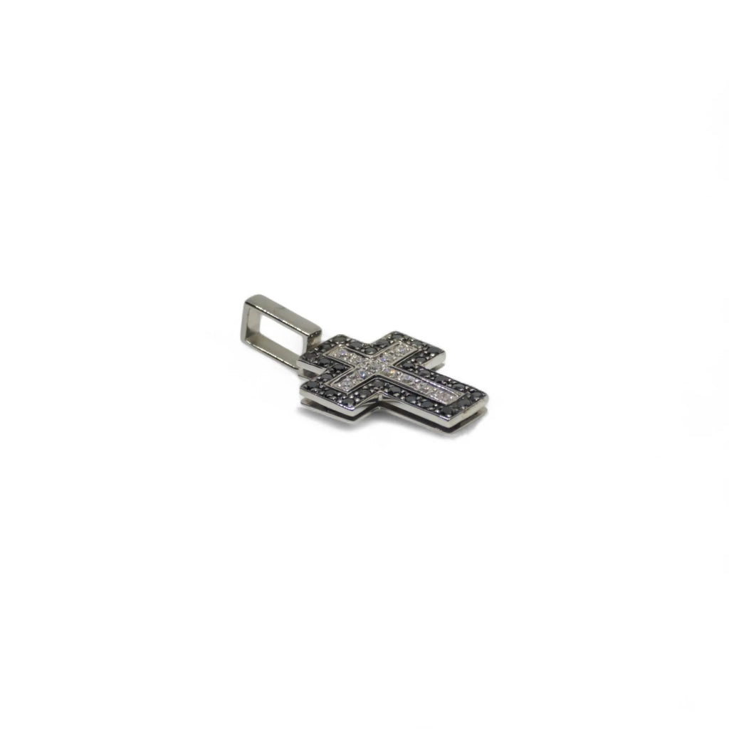 Pendente croce in oro bianco 18 kt e diamanti bianchi e neri