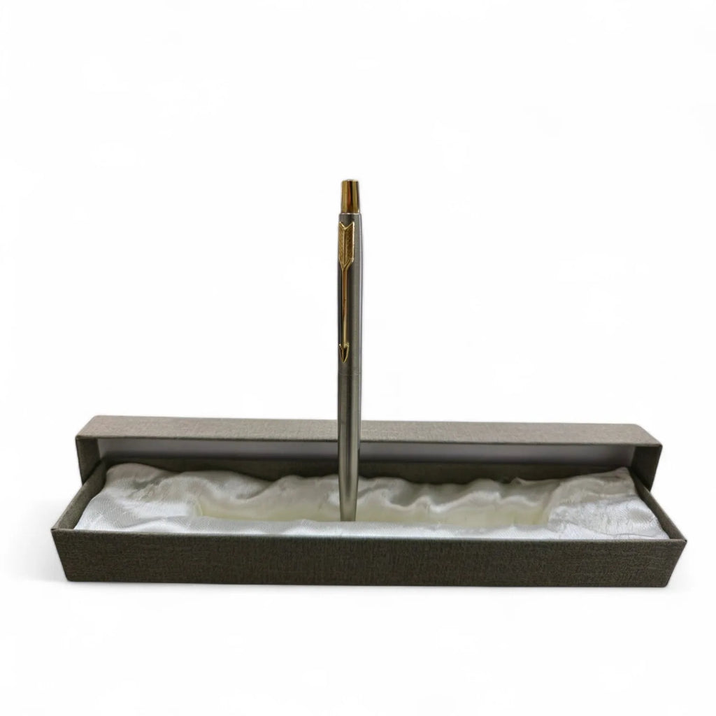 Penna in argento e rifiniture dorate con astuccio
