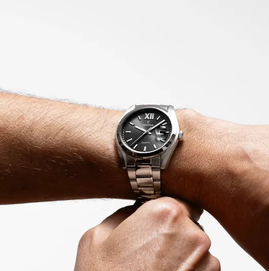 Festina Herrenuhr F20707/6 – Eleganz und Stil mit Edelstahl und schwarzem Zifferblatt
