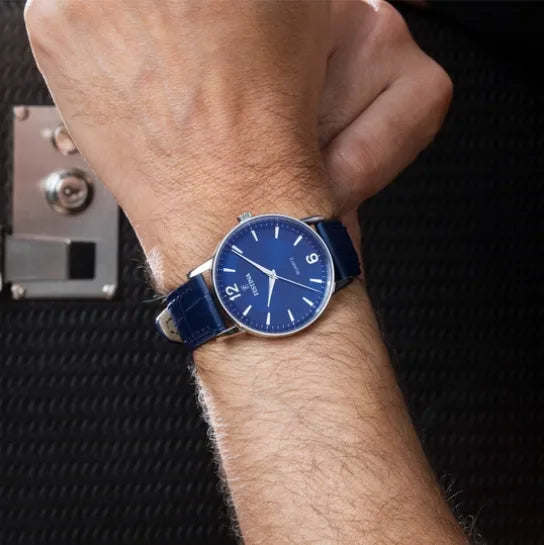 Festina Uhr F20690/3 – Dezente Eleganz mit blauem Zifferblatt und Armband