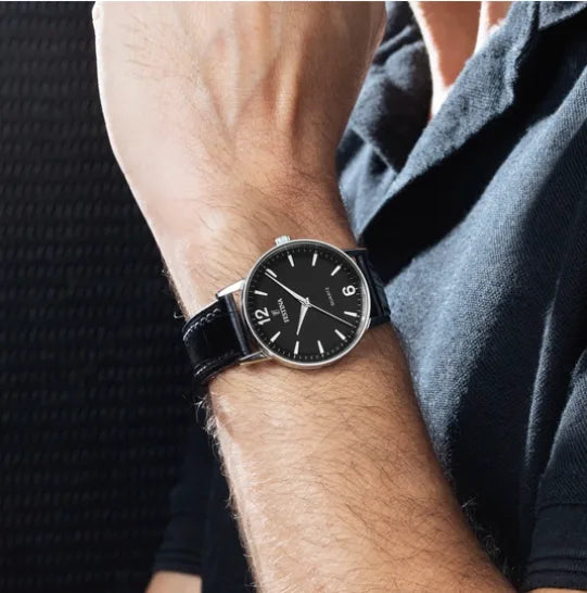 Orologio Festina F20690/4 - Stile Sobrio con Quadrante e Cinturino Neri