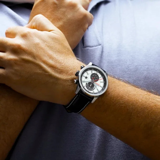 Orologio Festina Timeless Chronograph F20695/1 con cinturino in pelle, elegante e funzionale per uomo