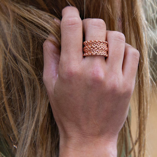 Unoaerre anello donna a fascia con catena "chicco di riso" 1602 in bronzo rosè