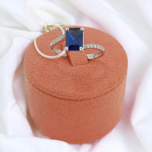 Anello donna in oro bianco 9kt con pietra blu e zirconi Igold