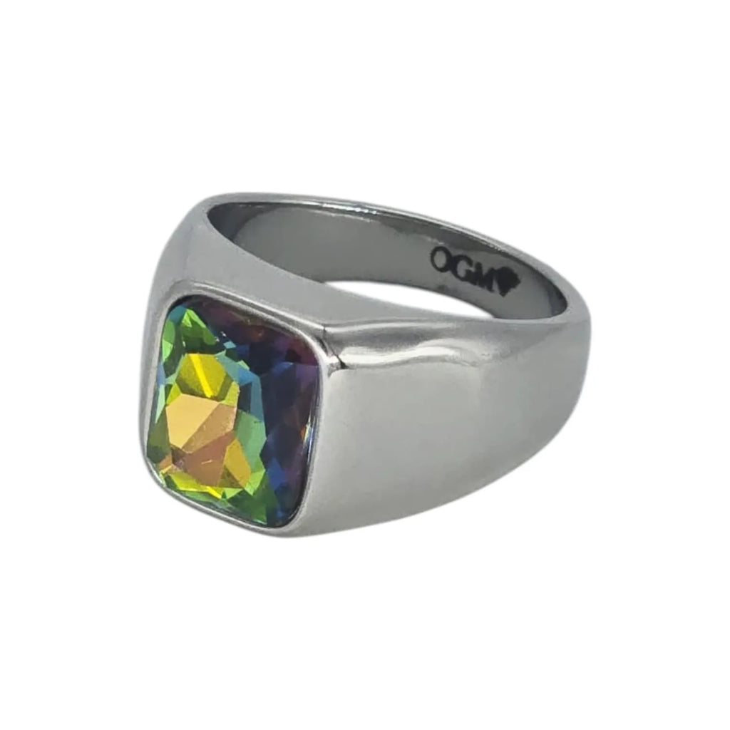 Herrenring aus Edelstahl mit kontrastierenden Details