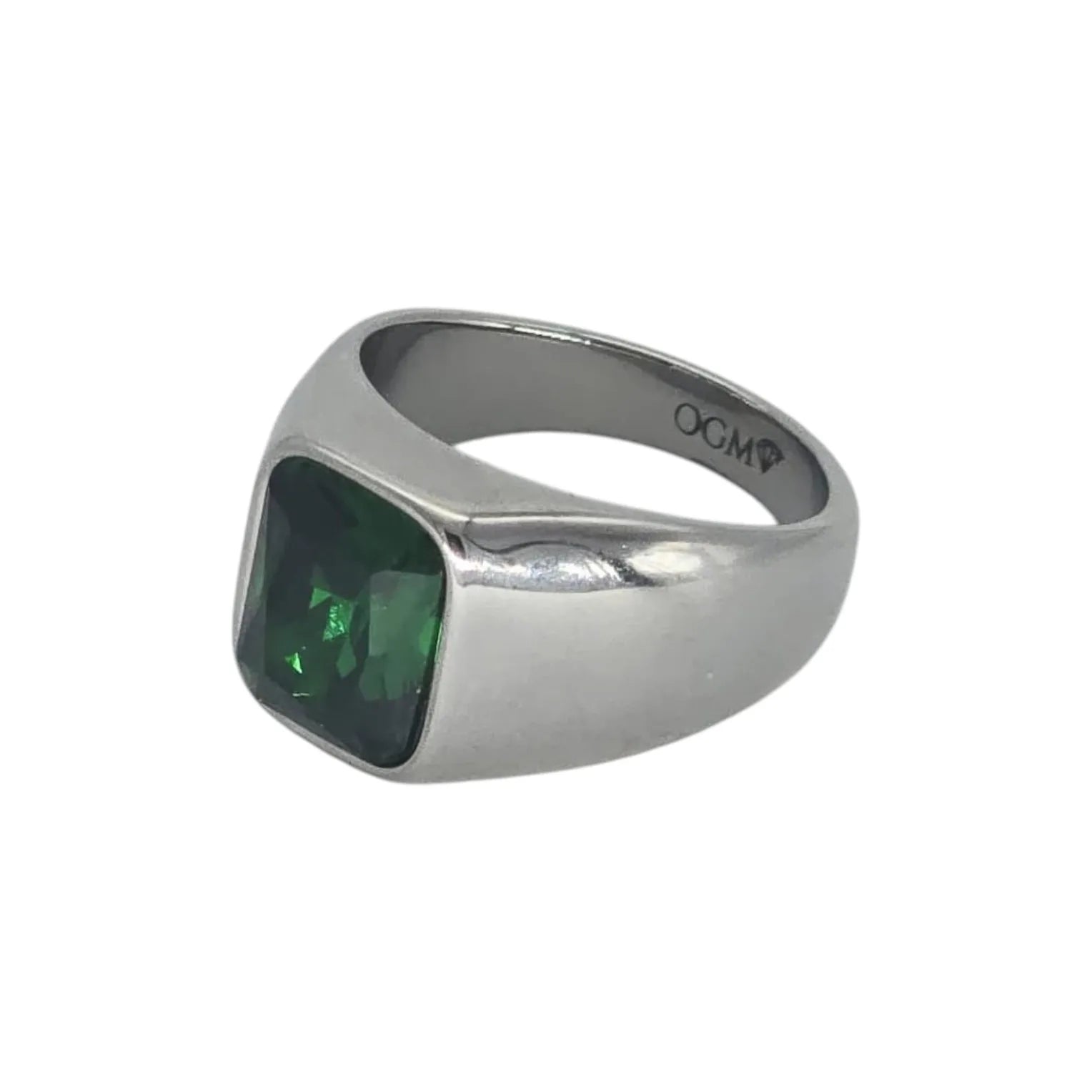 Herrenring aus Edelstahl mit kontrastierenden Details