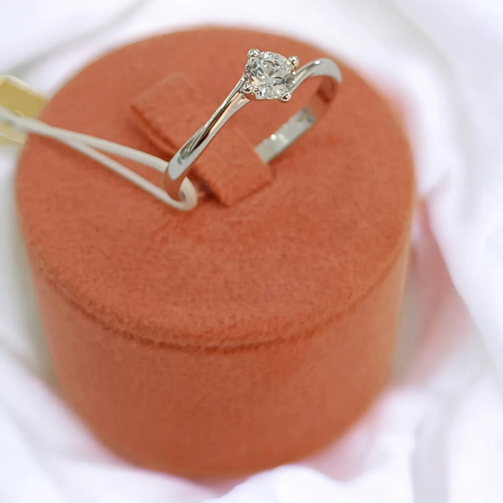 Anello donna solitario in oro bianco 9kt con zircone bianco Igold