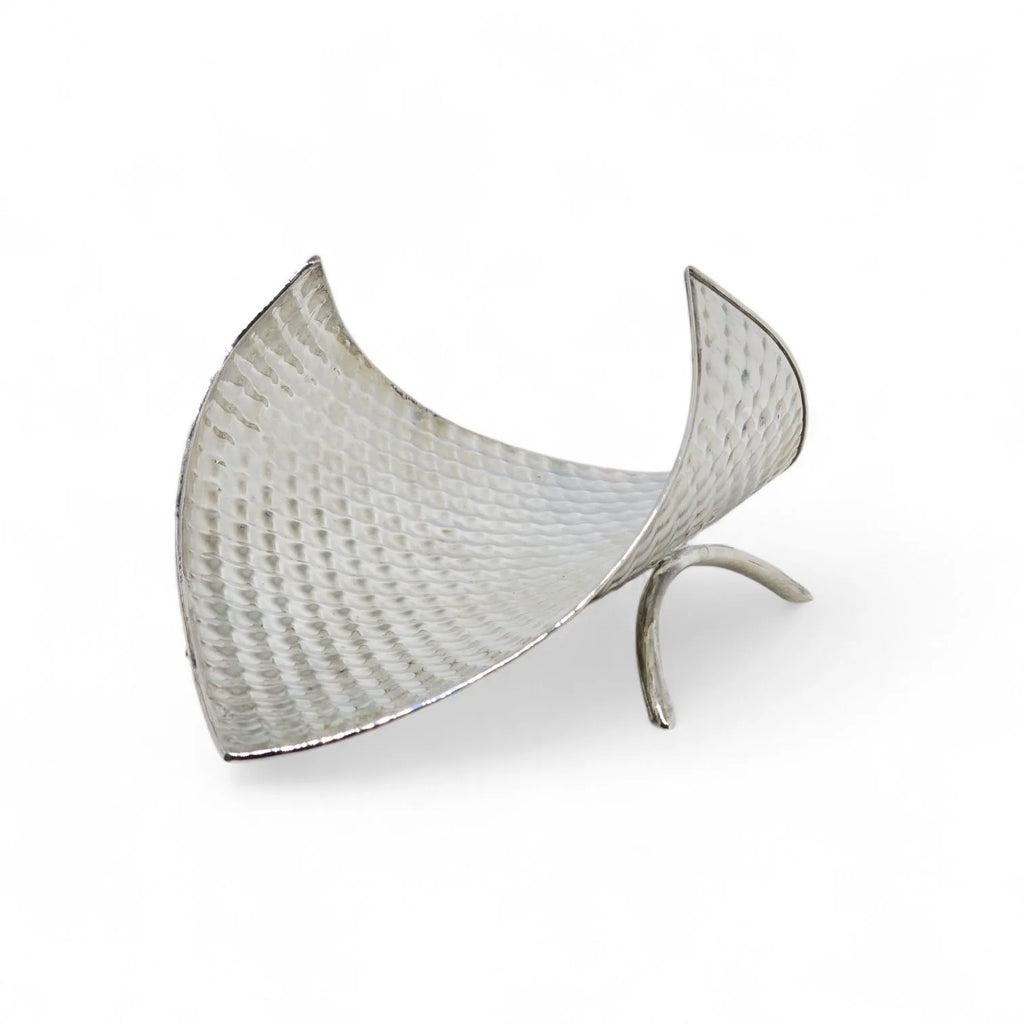 Centrotavola Piccolo in Argento 925 - Elegante Design Martellato