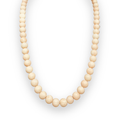 Halskette mit runden rosa-weißen Korallensteinen, Verschluss 750er 18K Gold