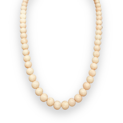 Collier en corail blanc rose avec pierres circulaires et fermoir Or 750 18KT
