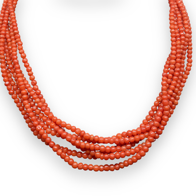 Collier avec 6 rangs de petites pierres de corail rouge 3 mm
