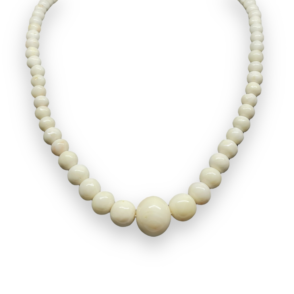 Collana con pietre di corallo rosa 17mm-0,6mm con chiusura in Oro 750 18KT