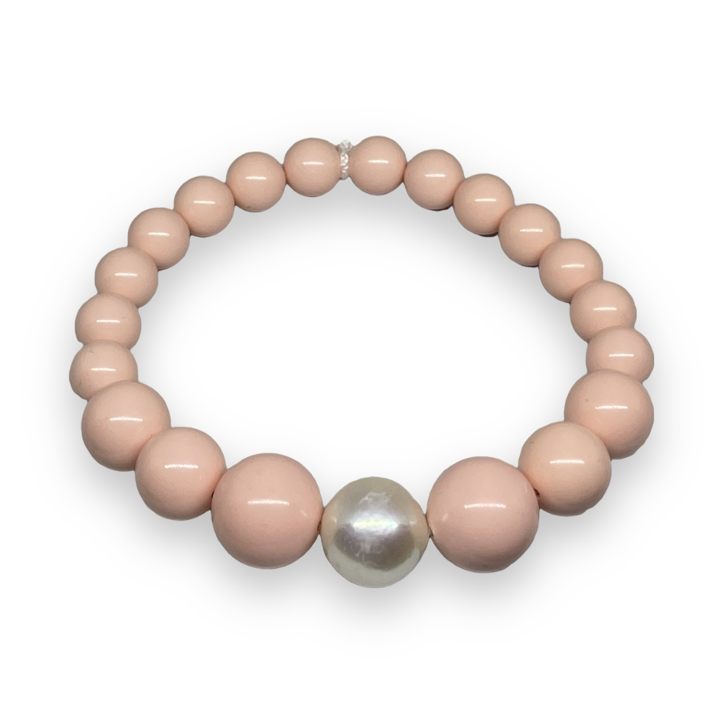 Bracciale in corallo rosa con perla bianca