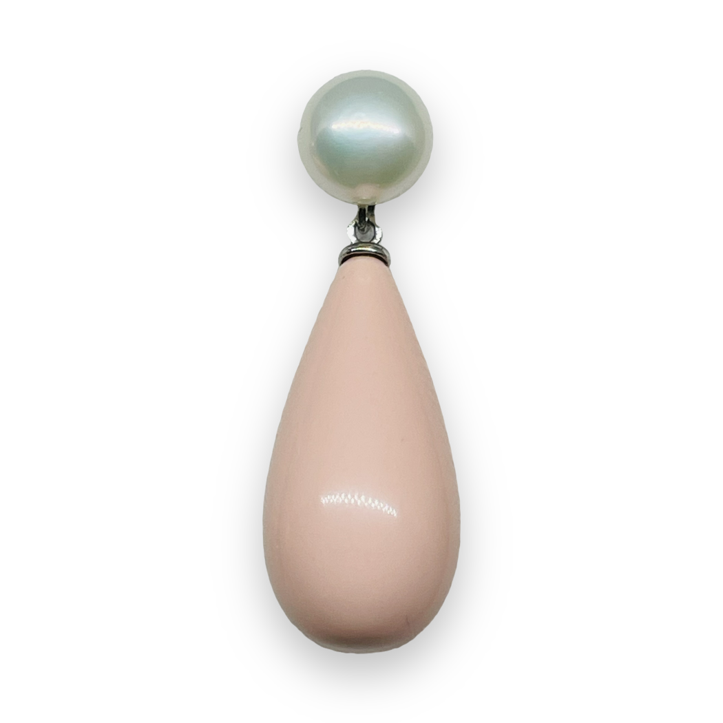 Orecchini in corallo rosa con perla bianca