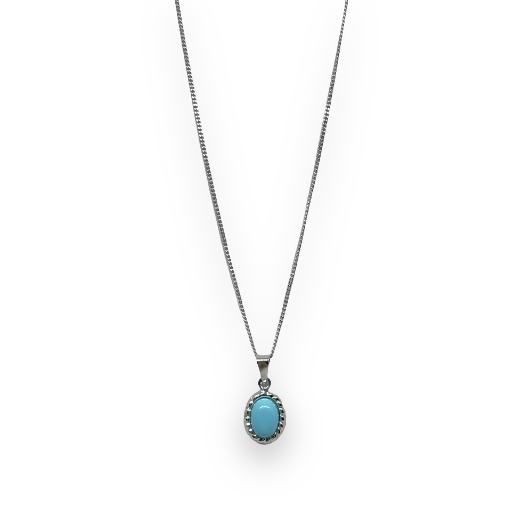 Collana in argento con ciondolo ovale in pietra turchese
