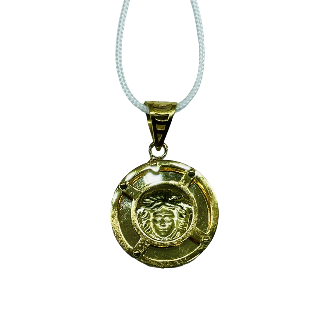 Ciondolo circolare piccolo con Medusa in Oro Giallo 375 9KT