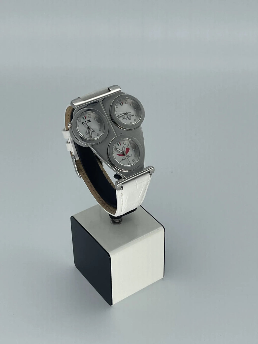 Orologio uomo solo tempo con 3 quadranti per fuso orario Roma - New York - Hong Kong