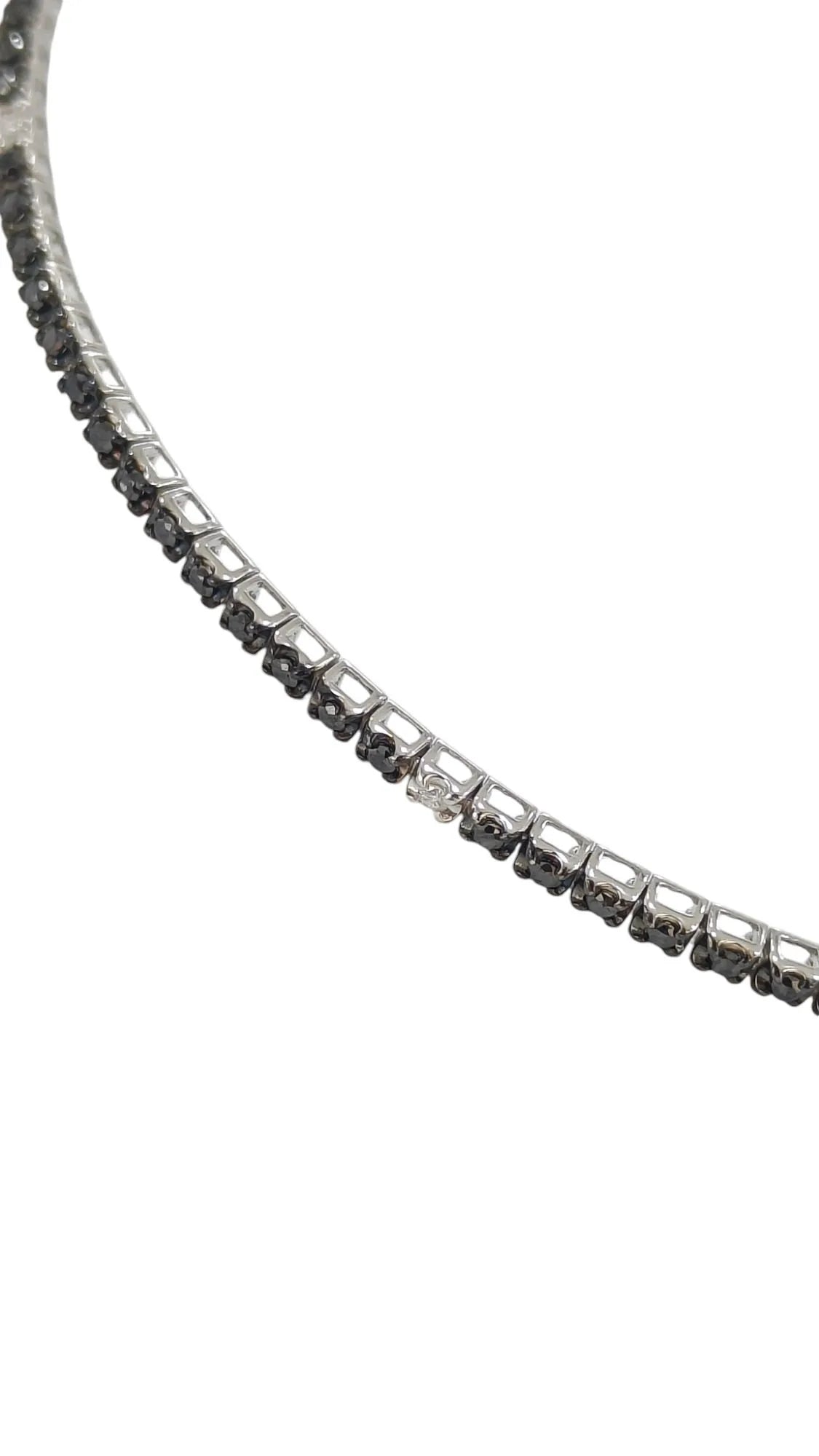 Bracciale tennis in oro bianco 18 carati e diamanti neri e bianchi 19 cm